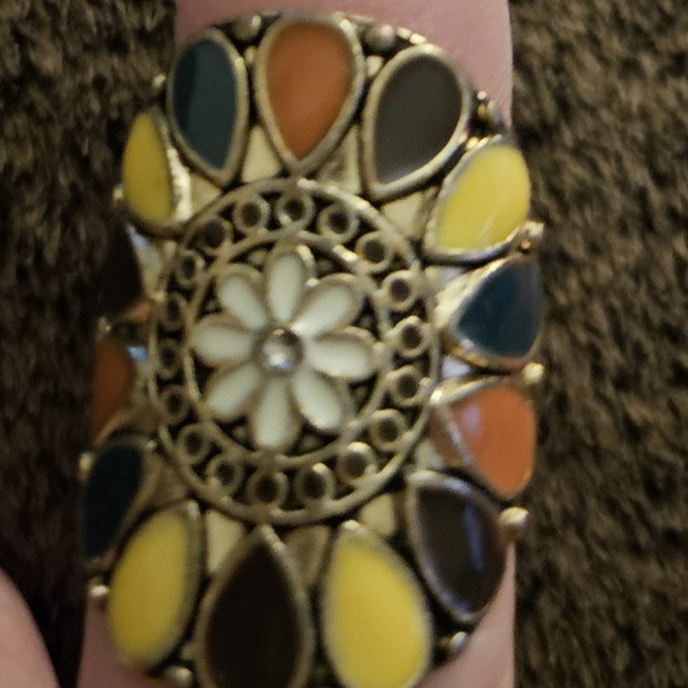 Flower ring - Picture 4 of 4